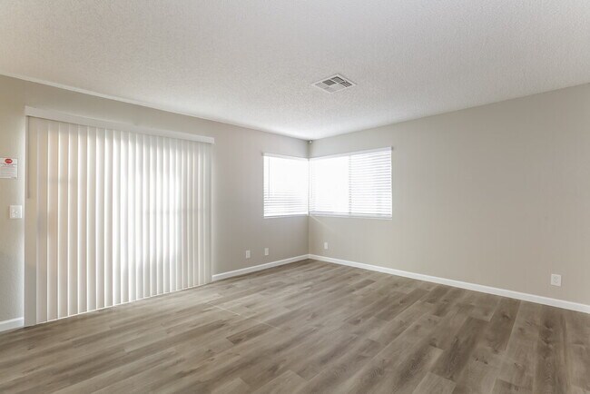 Foto del edificio - 316 Clifton Heights Dr