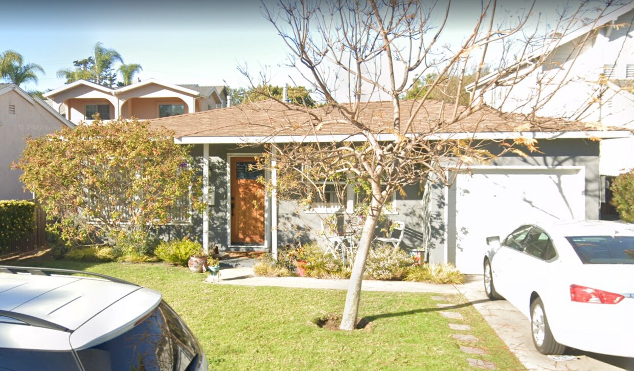 Primary Photo - 1453 E Palm Ave