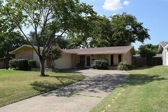 Building Photo - 928 Wisteria Way