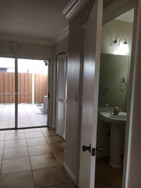 Foto del edificio - 7095 NW 173rd Dr