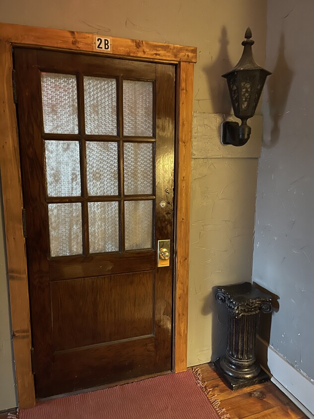 Front Door - 403 N Whitewoman St