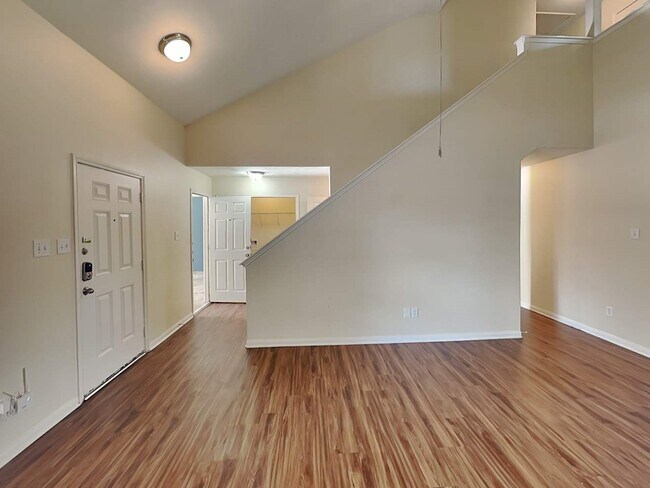 Building Photo - 1015 Redcrest Springs Ct