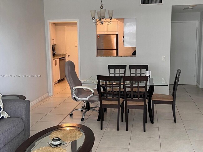 Building Photo - 3505 S Ocean Dr
