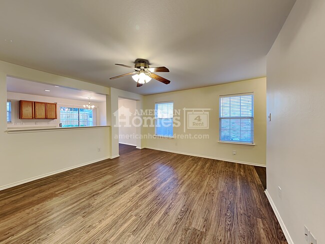 Building Photo - 2316 Emerald Lane