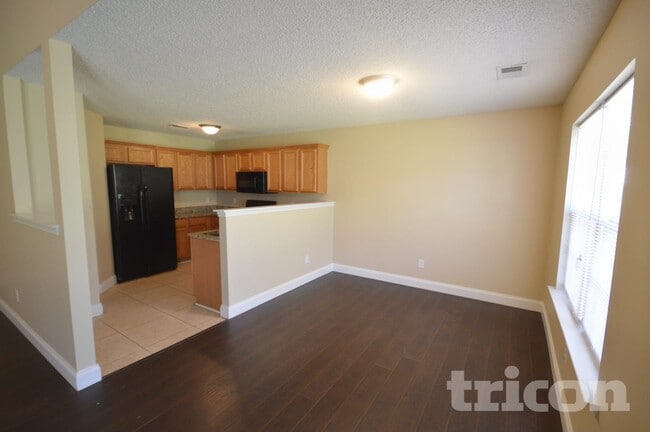 Foto del edificio - 4136 Red Shed Ln