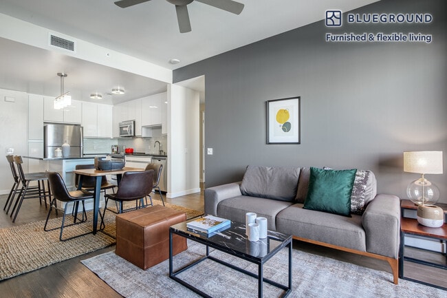 Building Photo - 690 Long Bridge St