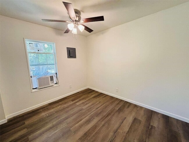 Photo - 2762 Beverly Hills Drive Unit House