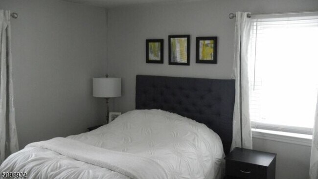 Foto del edificio - 253 Willow Ave
