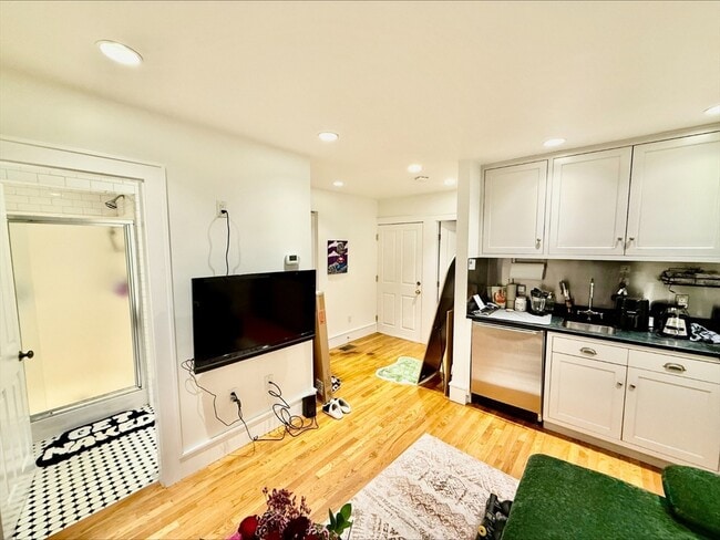 Foto del edificio - 11 Thacher Ct