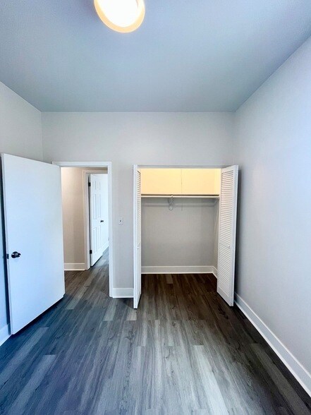 Foto del edificio - 2258 S Sacramento Ave