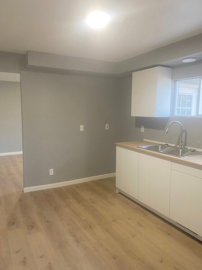 Foto del edificio - 2198 Utley Rd