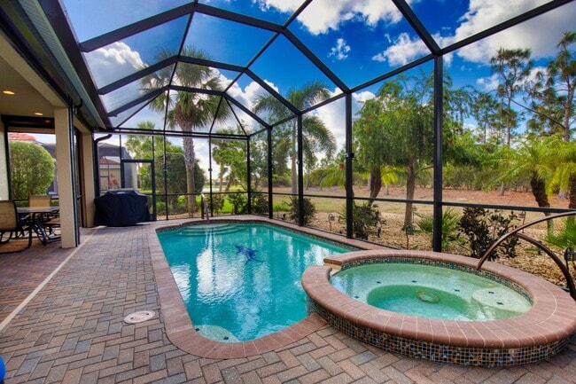 Building Photo - Seasonal Short-Term 3 Bedroom + Den with a...