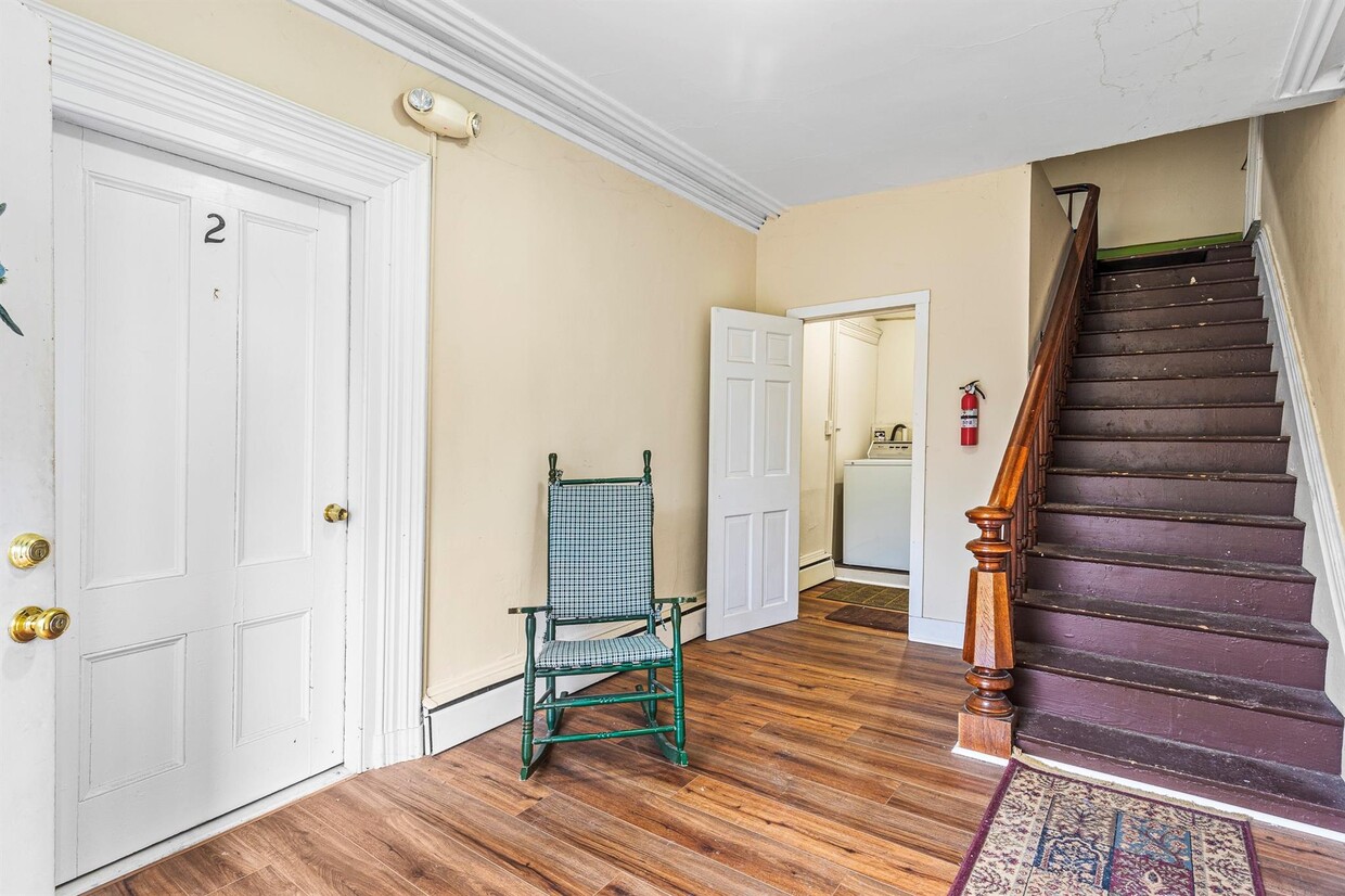 Building Photo - 5639-5639 NY-82