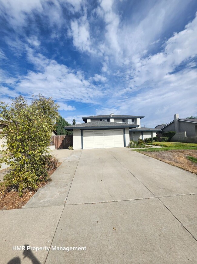 Building Photo - Welcome to this stunning two-story home wi...