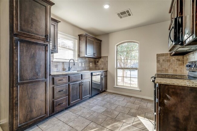 Foto del edificio - 12716 Heritage Oaks Dr