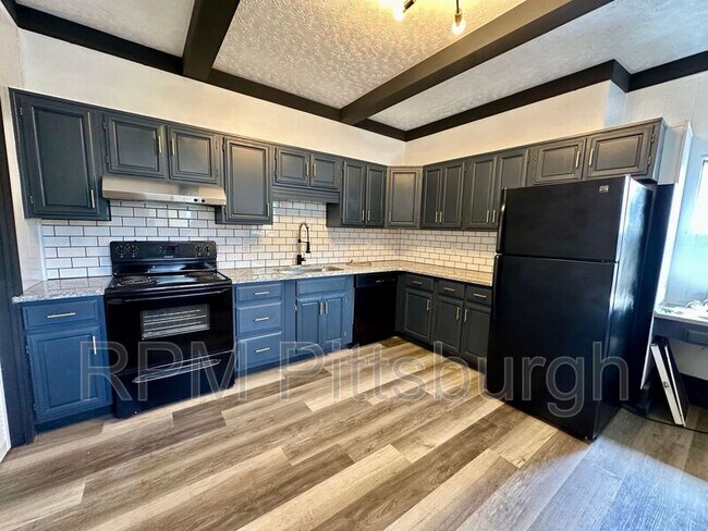 Foto del edificio - 126 7th St