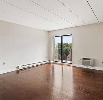 Building Photo - 60 Pleasant St