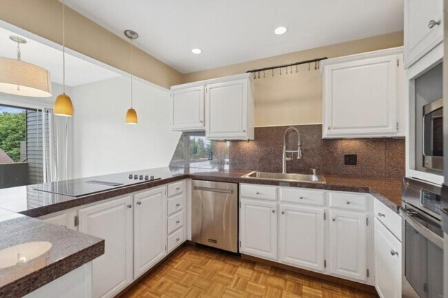 Foto del edificio - 2 bedroom in Seattle WA 98109