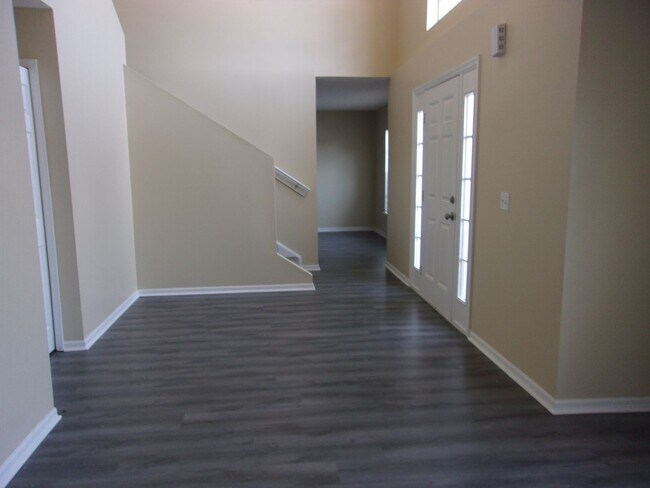 Foto del edificio - Beautiful 4 Bedroom