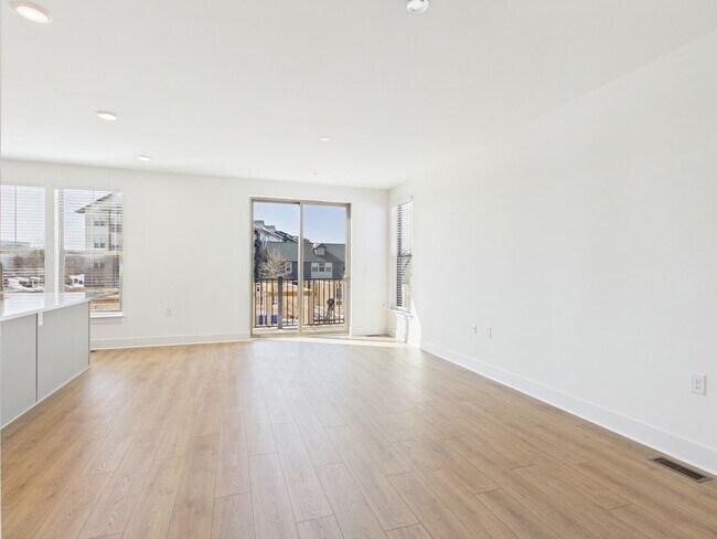 Foto del edificio - 6901 Cosby Vlg Ter