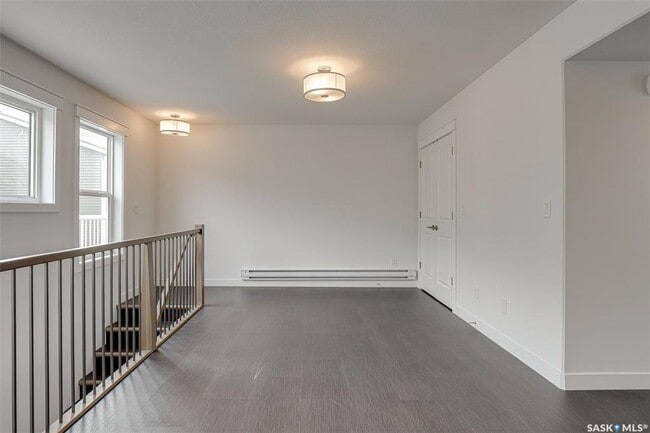 Building Photo - 401 Avenue L S