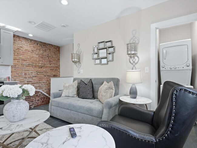 Foto del edificio - 1200 Kennedy St NW