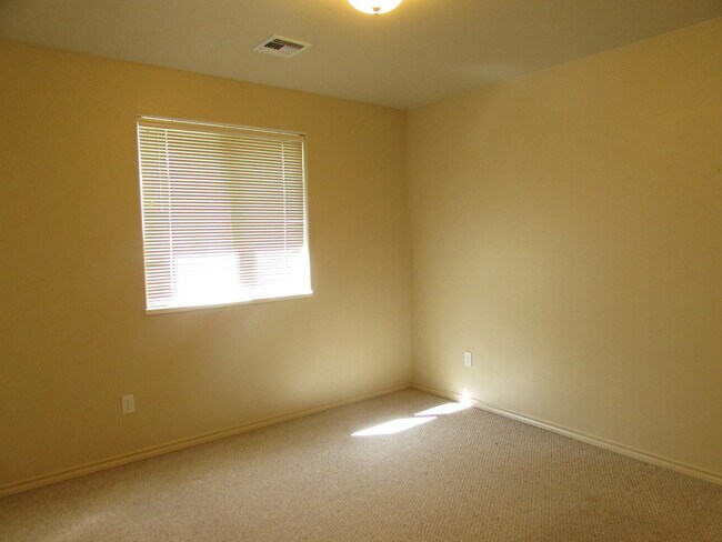 Foto del edificio - 643 Mount Julian Dr