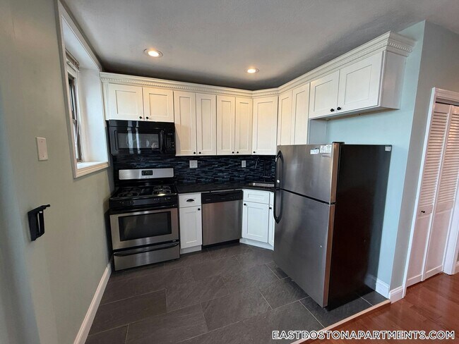 Foto del edificio - 349 Sumner St