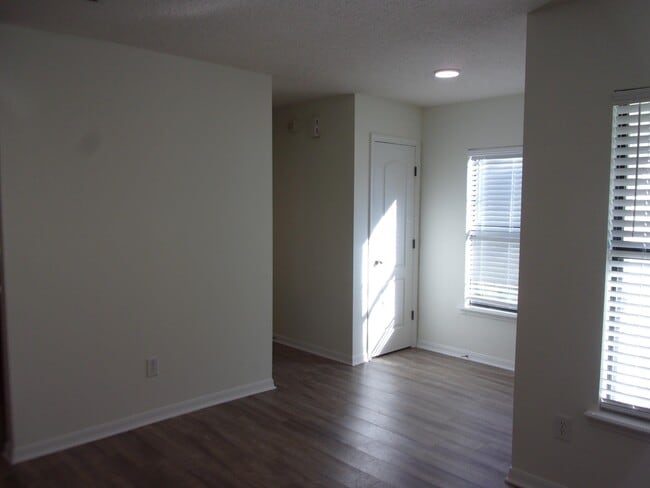 Building Photo - 274 Syrah Way
