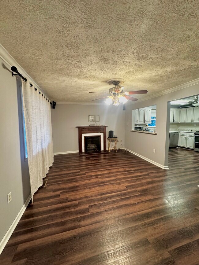 Foto del edificio - 509 E Hogan St