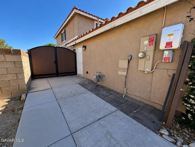 Building Photo - 6438 Shayna Ct