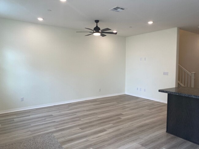 Building Photo - 24119 Tuscany Way