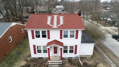 Building Photo - 817 N Washington St