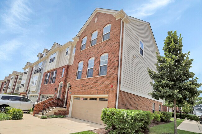 Building Photo - 78 Marcel Ln