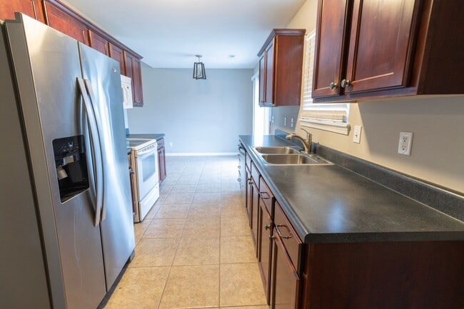 Building Photo - Comfort & Convenience on Crow Court