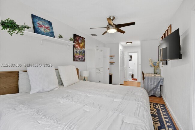 Foto del edificio - 6238 Hayes St