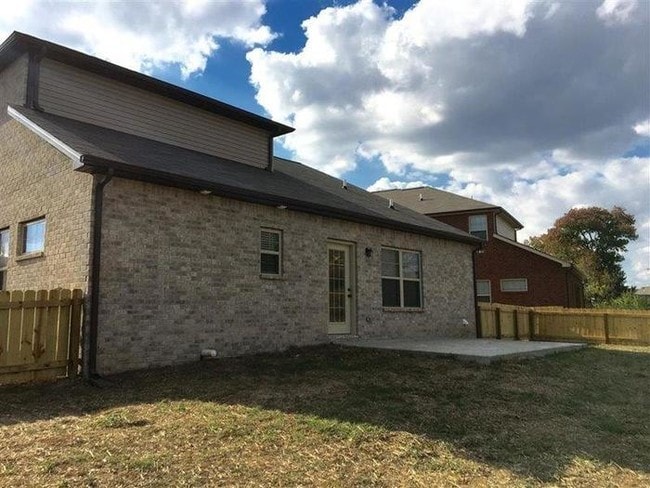 Building Photo - 4741 Rockland Trl