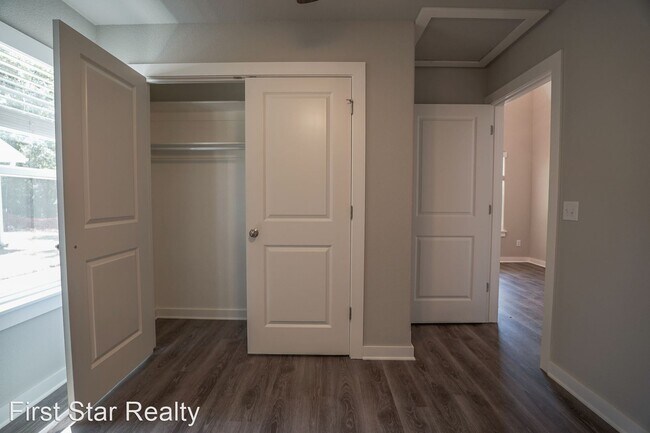 Building Photo - 2 br, 2 bath House - 588 N Littleleaf Terrace