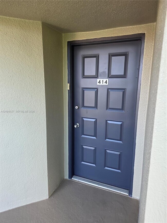 Foto del edificio - 1000 SW 128th Terrace
