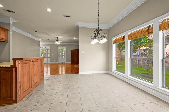 Building Photo - 37038 Millwood Dr