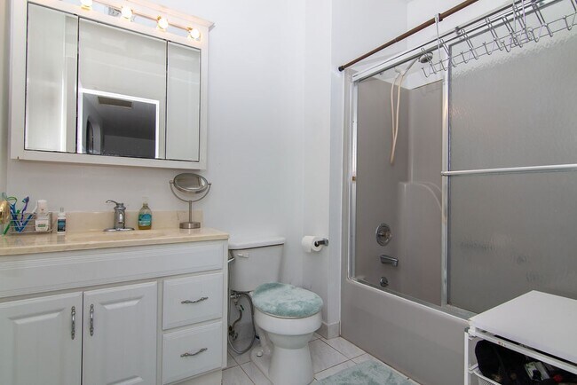 Foto del edificio - 75 Liberty Ave