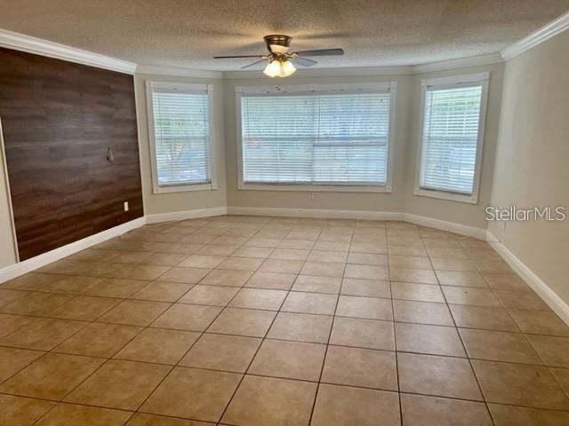 Foto del edificio - 2721 N Poinciana Blvd