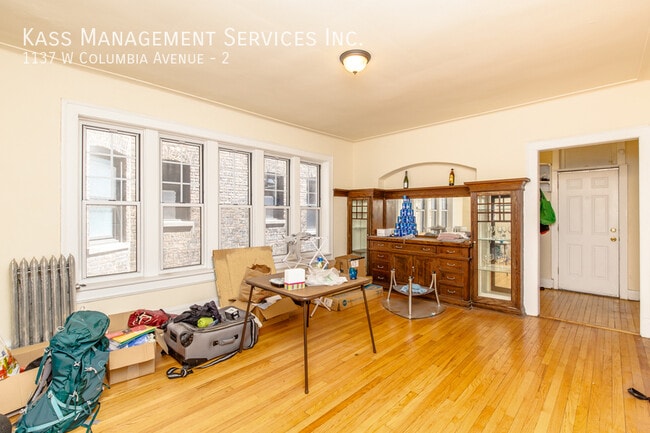 Foto del edificio - 1137 W Columbia Ave