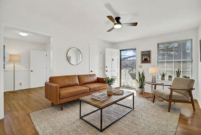 Foto del edificio - 238 Townes Dr