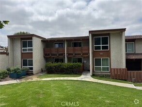 Building Photo - 3701 Country Club Dr