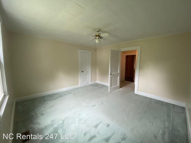 Foto del edificio - 4 br, 1 bath House - 914 Tucker St