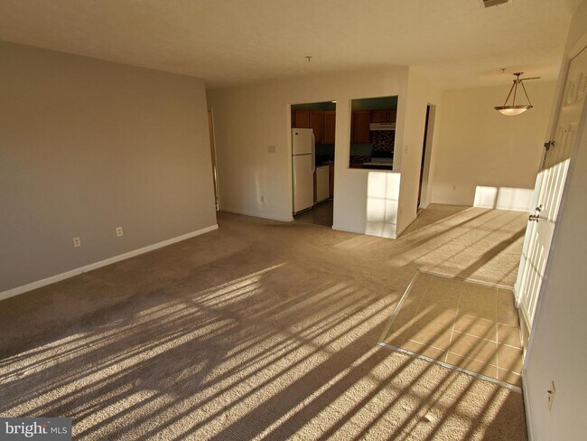 Building Photo - 127 Brookland Terrace