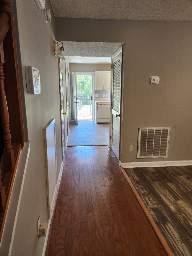 Building Photo - Grayson Valley- 2-Story Townhome