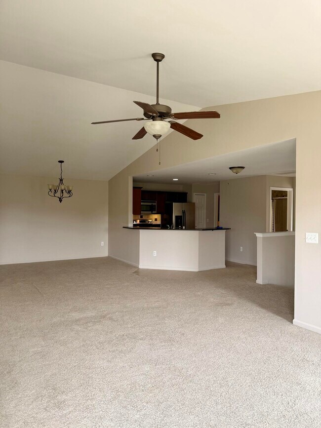 Building Photo - 2260 Leighton Dr