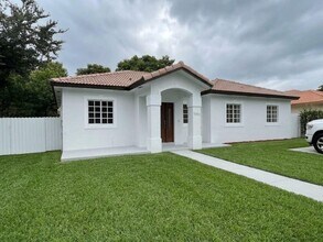 Building Photo - 16307 NW 91st Ave